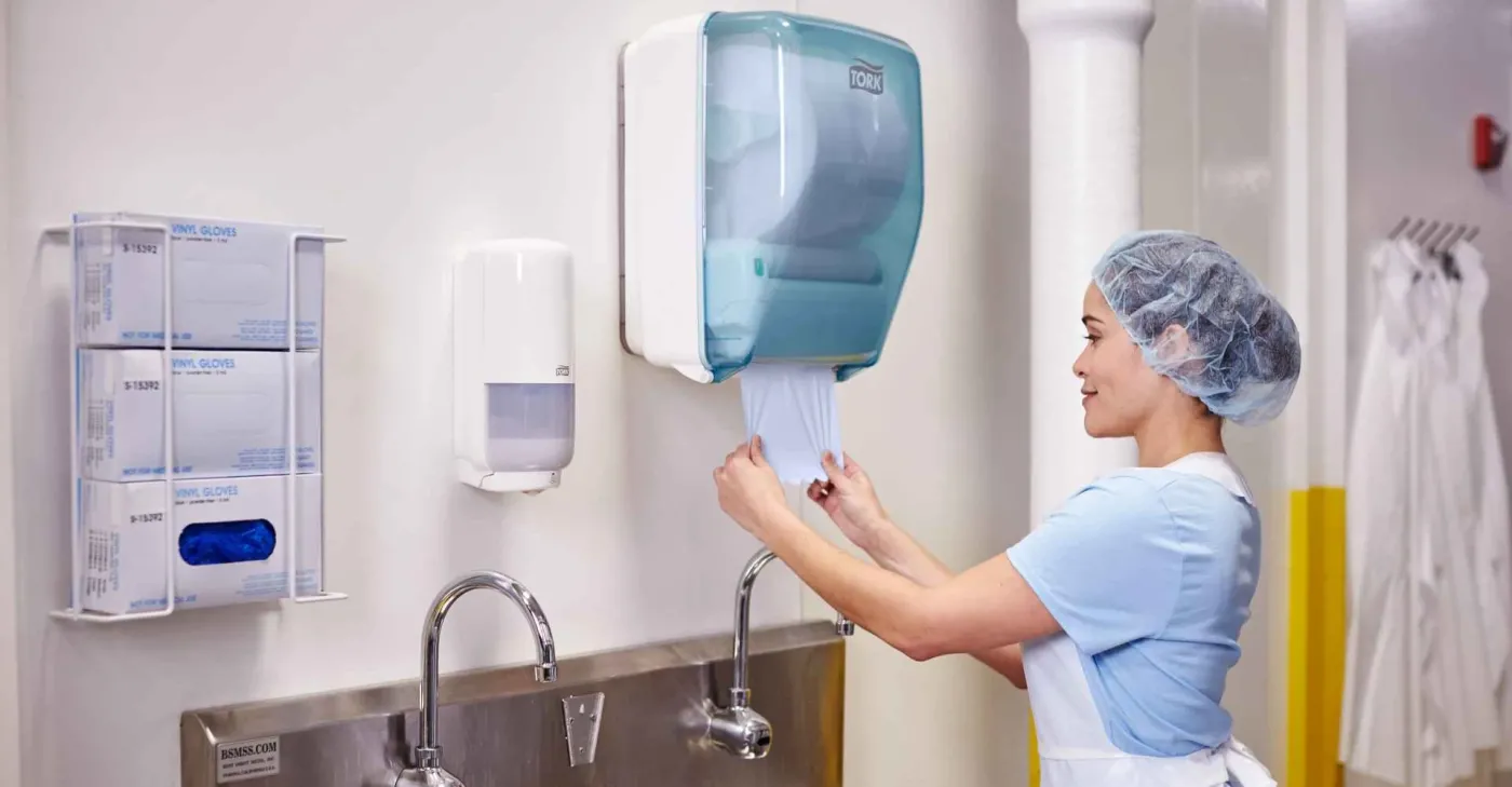 Dozator Tork Washstation: Soluția ideală pentru igiena în medii dificile